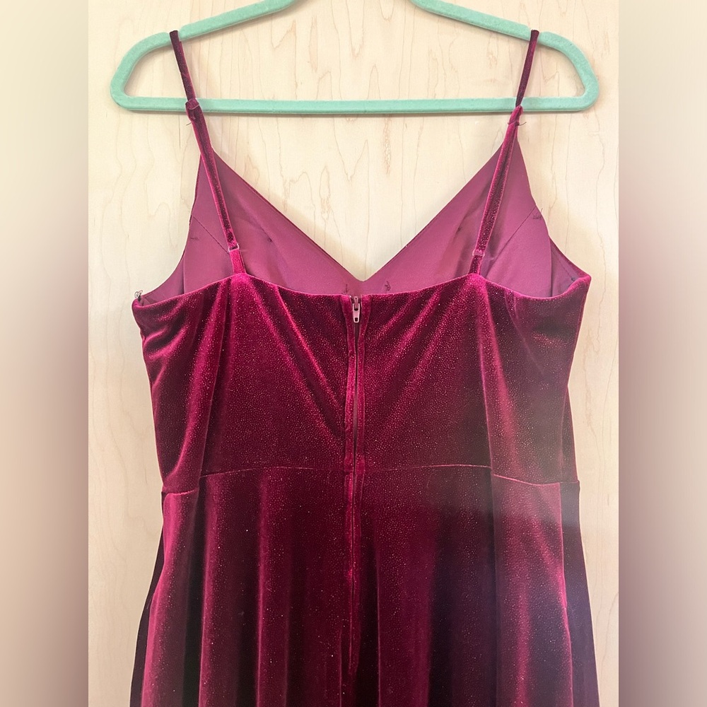 dillards burgundy dress juniors Prom Q2check Charlotte is my favvv SIZE:X-SMALL